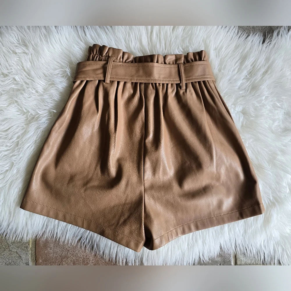 NWOT Bishop + Young Vegan Leather Shorts - Picture 4 of 6